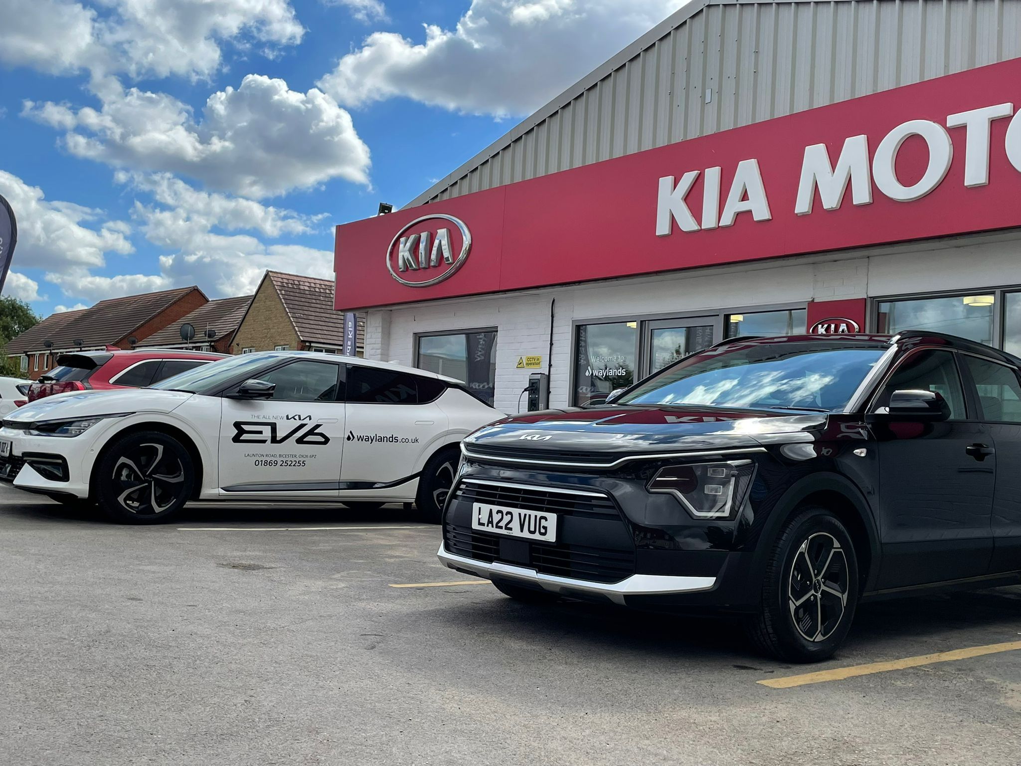 Waylands Kia Bicester Car dealership in Bicester AutoTrader